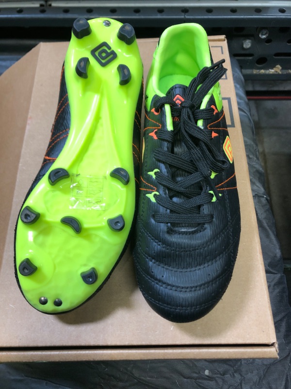 Photo 3 of DREAM PAIRS Boys Girls Soccer Football Cleats Shoes(Toddler/Little Kid/Big Kid) SIZE  2 Little Kid Black/Lemon/Green/Red