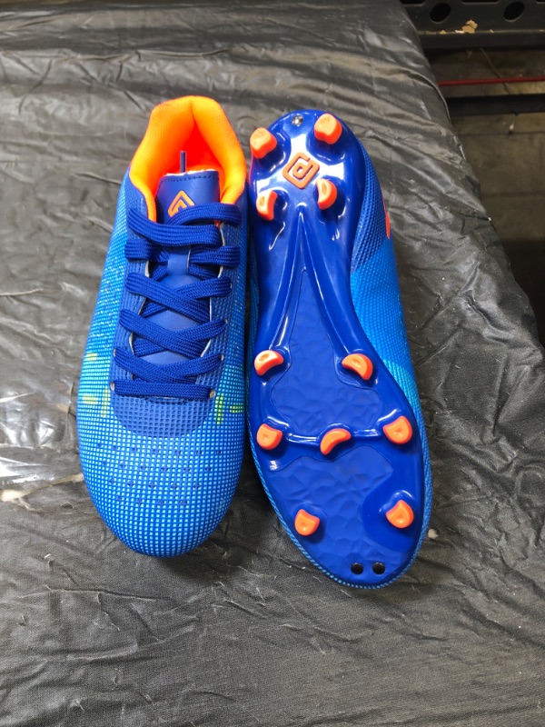 Photo 2 of DREAM PAIRS Boys Girls Soccer Cleats Kids Football Shoes Toddler/Little Kid/Big Kid SIZE  4 Big Kid Royal Blue/Orange