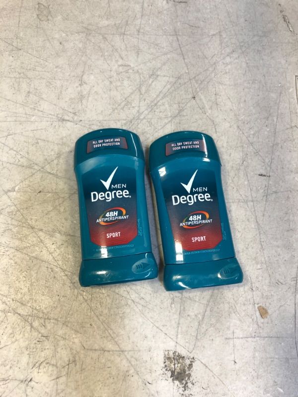 Photo 2 of Antiperspirant Deodorant Sport 2pack