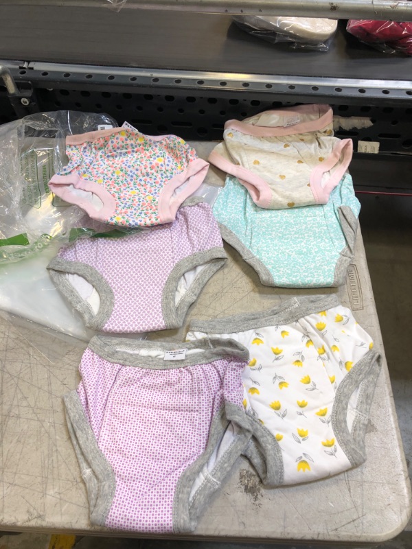 Photo 1 of 6 PC BABY BOTTOMS ( SIZE: 4T) 