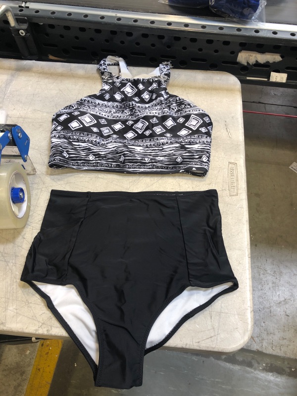 Photo 1 of 2 PC BLACK AND WHITE SWIM SUIT SET ( SIZE: SM) 