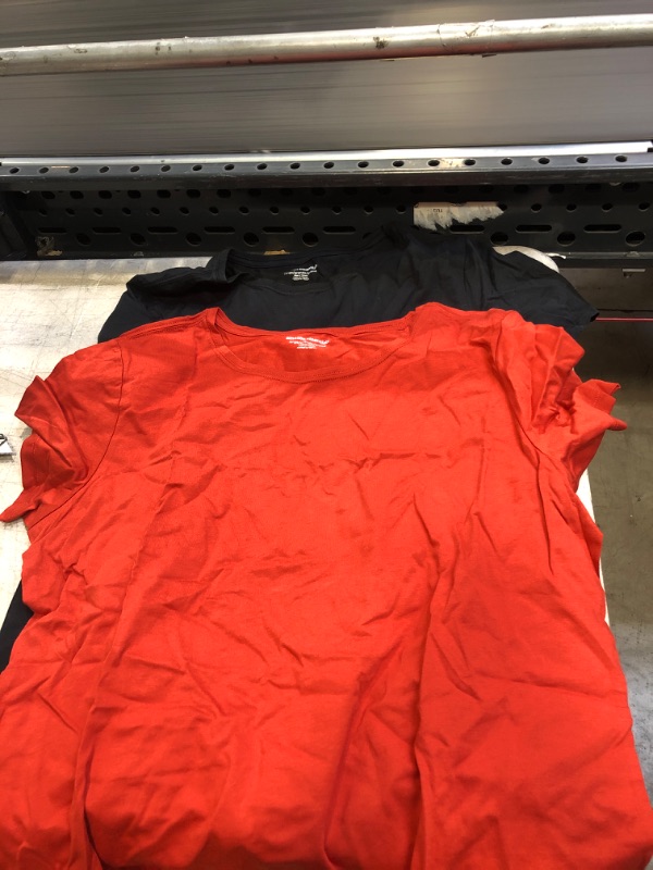 Photo 1 of 2 PC BLACK AND BURNT ORANGE T SHIRTS ( SIZE: LARGE ) 