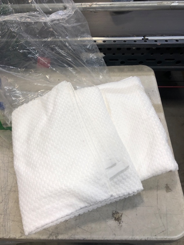 Photo 1 of 2 PC WHITE TOWELS 