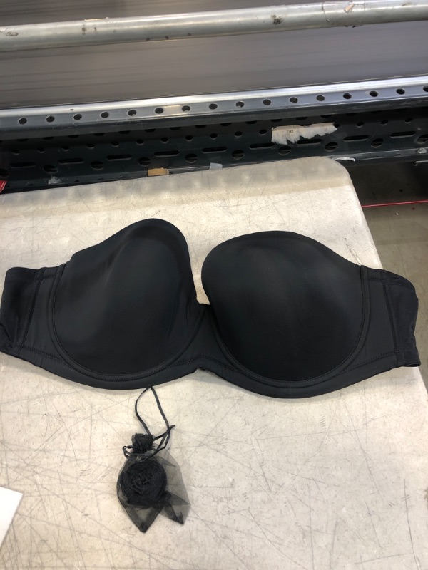 Photo 1 of 42F BLACK STRAPLESS BRA 