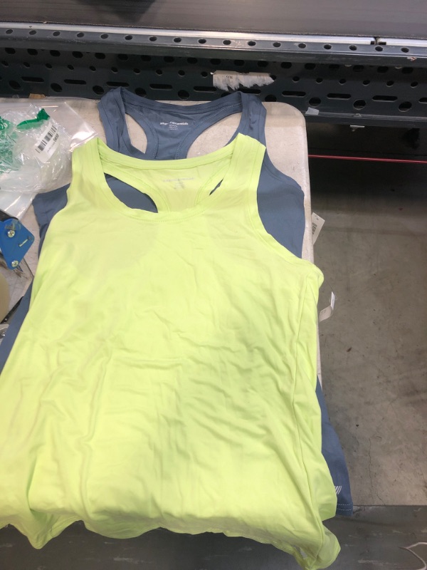 Photo 1 of 2 PC WOMENS WORK OUT TANK TOP ( SIZE: SM ) 