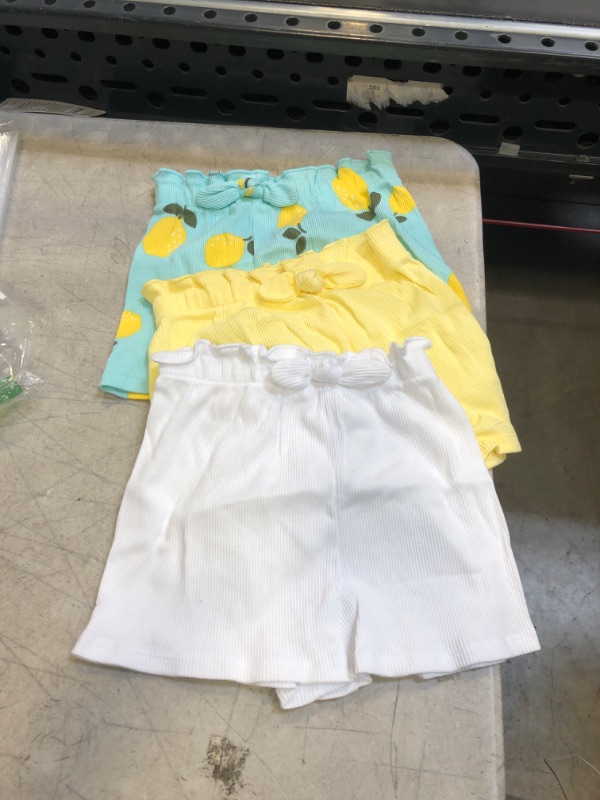 Photo 1 of 3PC LITTLE GIRLS SHORTS ( SIZE :2T) 