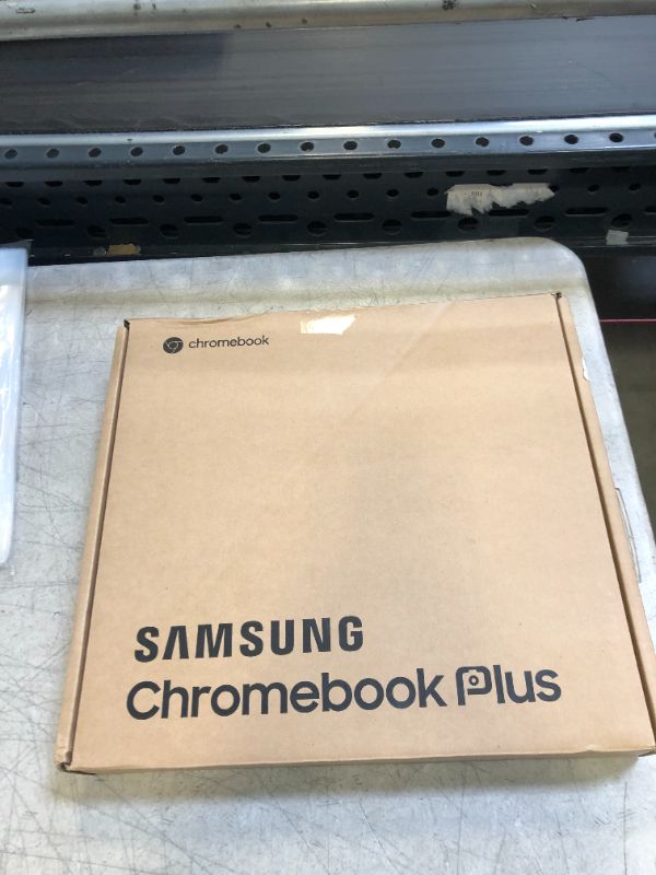 Photo 2 of SAMSUNG Chromebook Plus (WiFi + LTE Verizon) Chrome OS 12.2" HD Touchscreen Intel Celeron 3965Y 4GB RAM 32GB eMMC - XE525QBB-K01US (Stealth Silver)