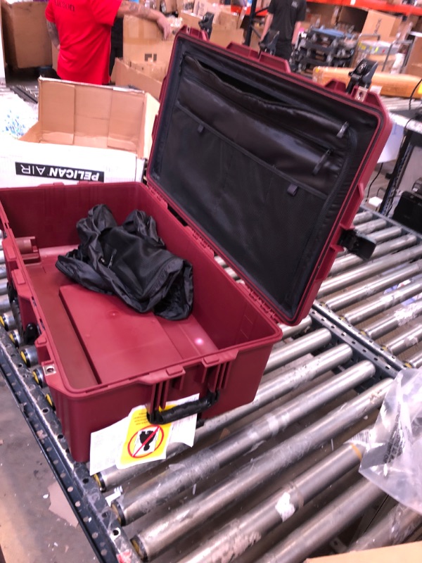 Photo 2 of Pelican Air 1615 Travel Case - Suitcase Luggage (Red)