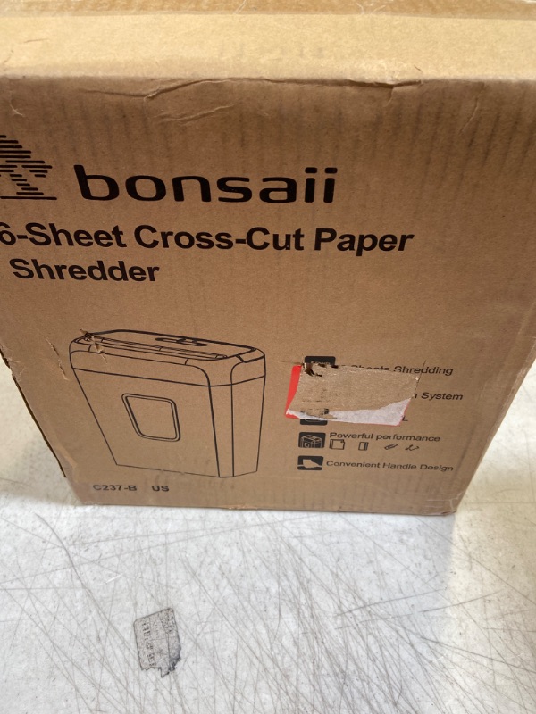 Photo 2 of Bonsaii Paper Shredder for Home Use,6-Sheet Crosscut Paper and Credit Card Shredder for Home Office,Home Shredder with Handle for Document,Mail,Staple,Clip-3.4 Gal Wastebasket(C237-B)
