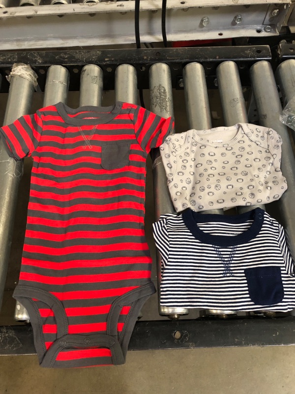 Photo 1 of 18M -- 3 PACK ONESIES 