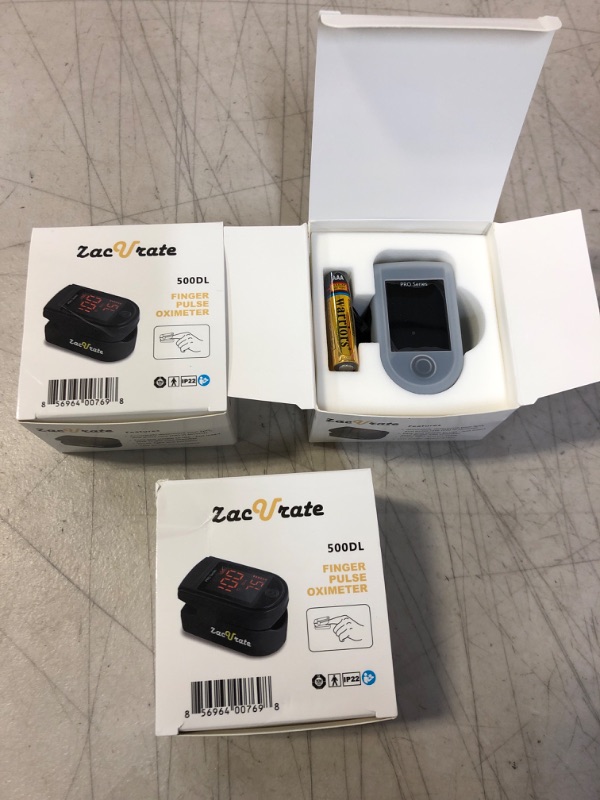 Photo 2 of Zacurate Pro Series 500DL Fingertip Pulse Oximeter Blood Oxygen Saturation Monitor with Silicon Cover, Batteries and Lanyard ( PACK OF 3) 