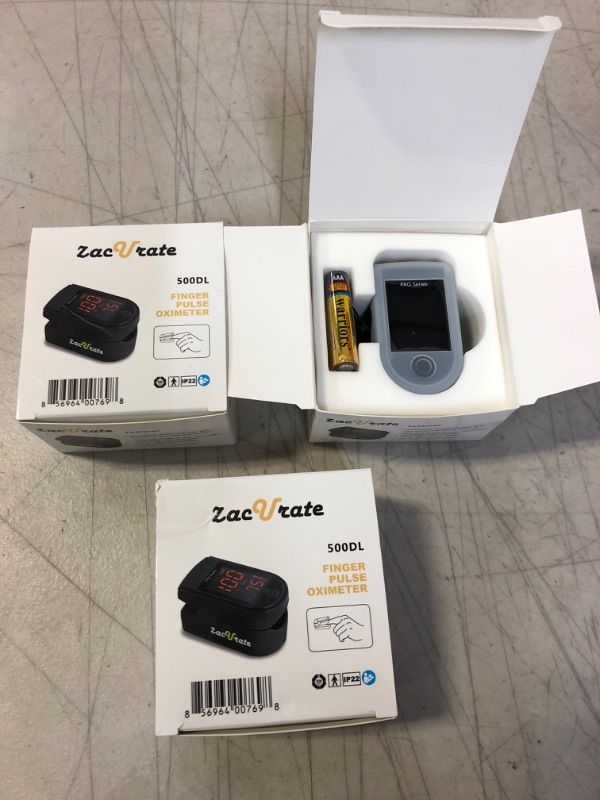 Photo 2 of Zacurate Pro Series 500DL Fingertip Pulse Oximeter Blood Oxygen Saturation Monitor with Silicon Cover, Batteries and Lanyard ( PACK OF 3 ) 