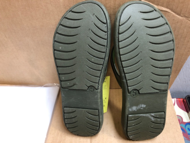 Photo 1 of Boys' Sterling Slip-on Thong Sandals - All in Motion Olive Green 5