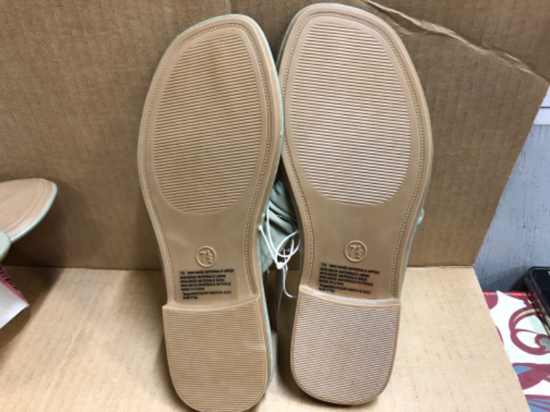 Photo 1 of 7.5-----Women's Blossom Scrunched Flip Flop Sandals - a New Day™