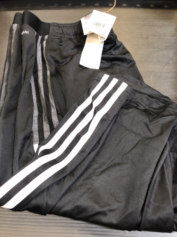 Photo 2 of adidas Men's Tiro 21 3/4 Pants X-Large Black