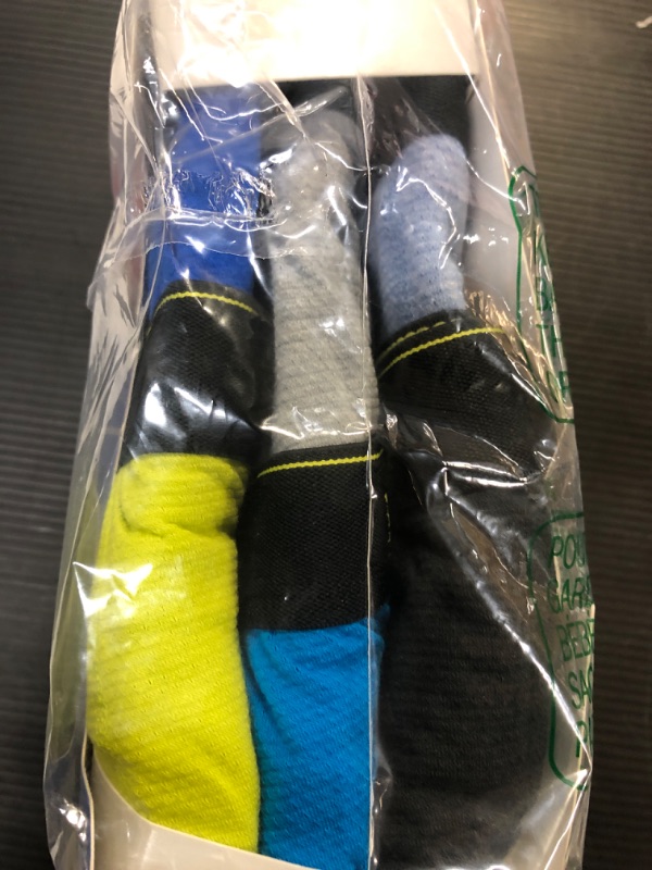 Photo 1 of COLORS SLIGHTLY DIFFER FROM STOCK PIC.....Hanes Boys Underwear 6 Pack Cool Comfort Tagless Boxer Briefs SIZE MEDIUM 