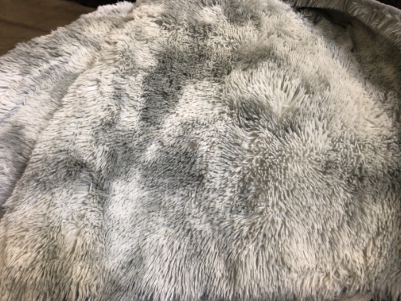Photo 1 of 8 x 10 ft  Soft Rug Grey 