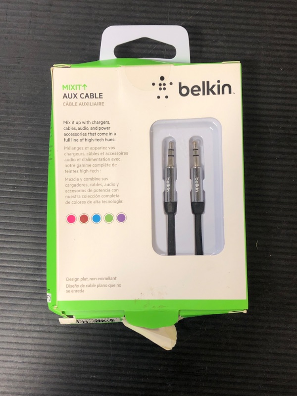 Photo 2 of Belkin MiXiT Tangle-Free Flat 3.5mm Aux Cable 3 Ft Cord Black / ONLY PACKAGING HAS MINIMAL DAMAGE 
