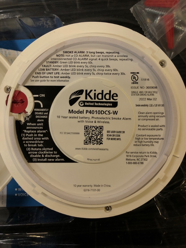 Photo 3 of Kidde Smoke Detector, Long-Life Lithium Battery Powered Smoke Alarm with Hush Button / ONLY PACKAGING HAS MINIMAL DAMAGE
