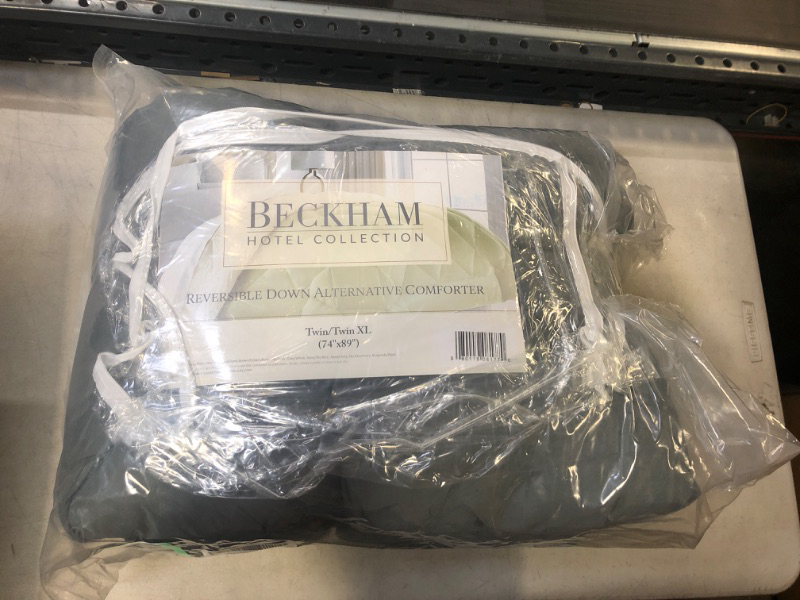 Photo 2 of Beckham Hotel Collection Goose Down Alternative Reversible Comforter - All Season - Premium Quality Luxury Comforter - Twin/Twin XL - Grey/White