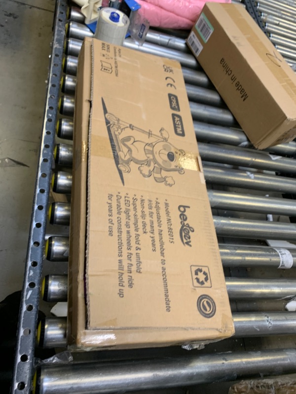 Photo 2 of BELEEV V1 SCOOTERS FOR KIDS --- Box Packaging Damaged, Item is New
