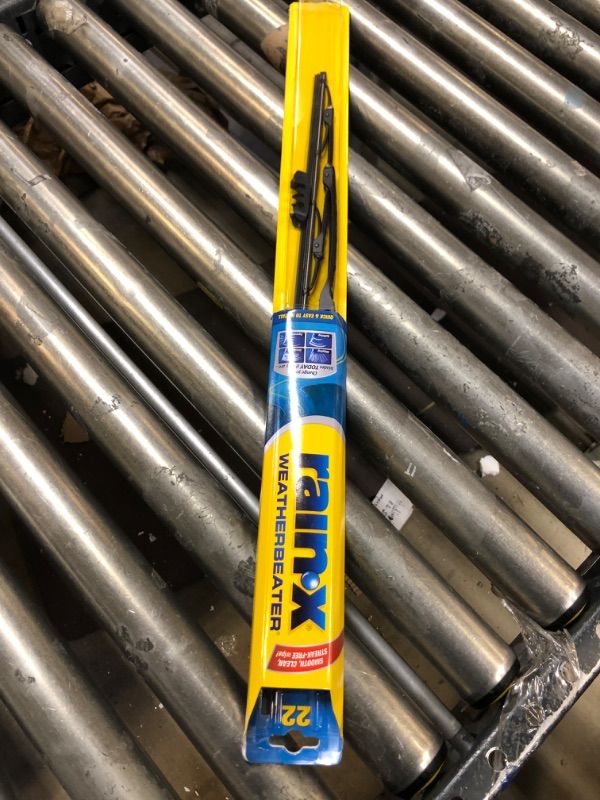 Photo 1 of 22 in. Weatherbeater Wiper Blade