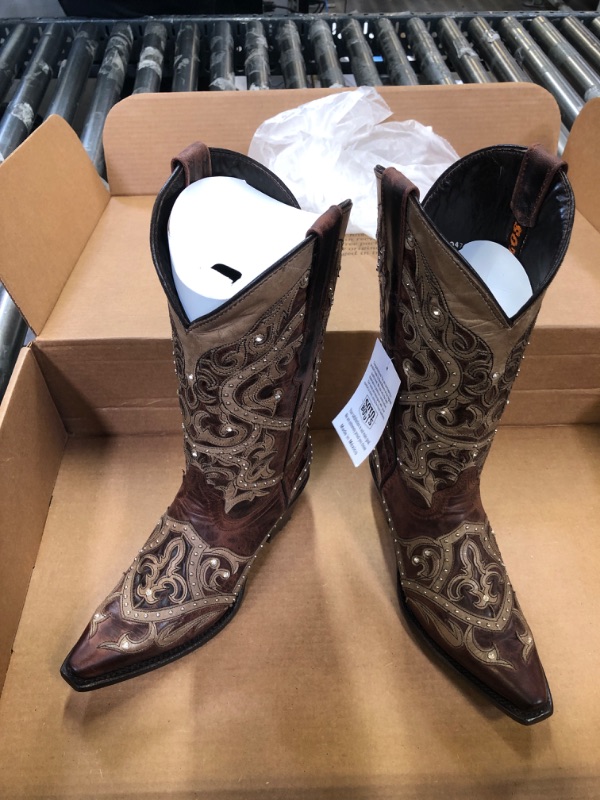 Photo 1 of Women's Cowboy Boots, Size 7