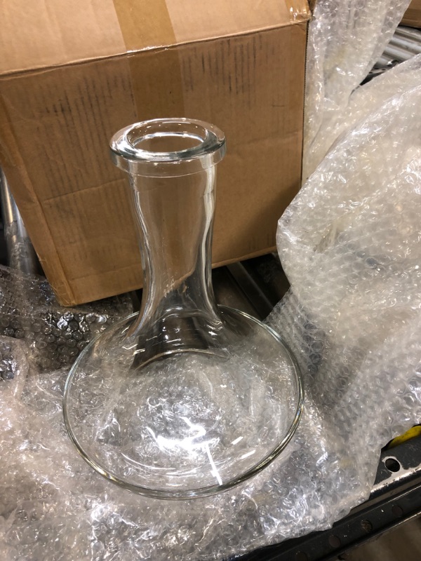 Photo 1 of 10 inch clear vase