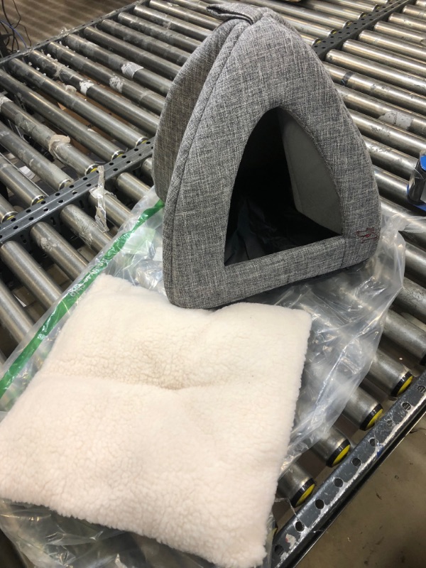 Photo 1 of 16 INCH PET BED