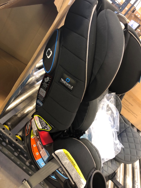 Photo 3 of Graco 4Ever 4 in 1 Car Seat featuring TrueShield Side Impact Technology with TrueShield Technology Ion1015224366
