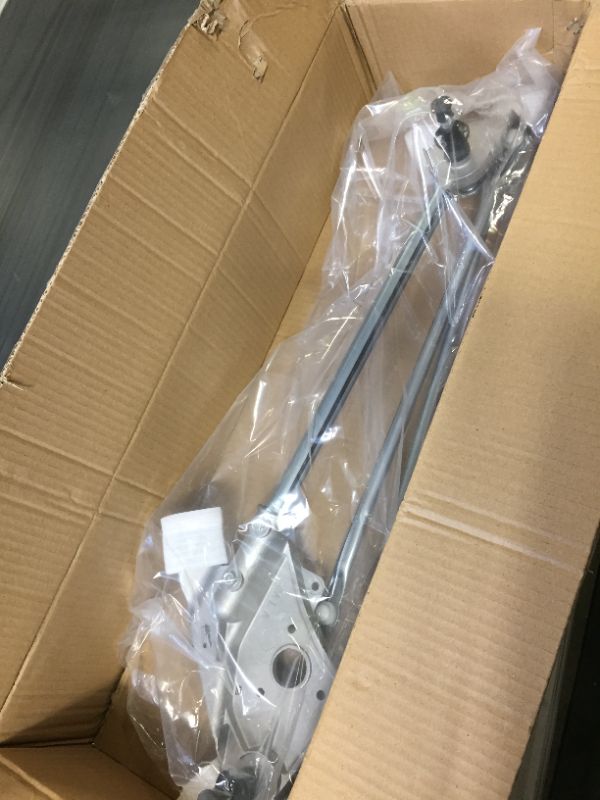 Photo 1 of Front Windshield Wiper Linkage Assembly Replacement for 2002-2006 Honda CR-V L4 2.4L