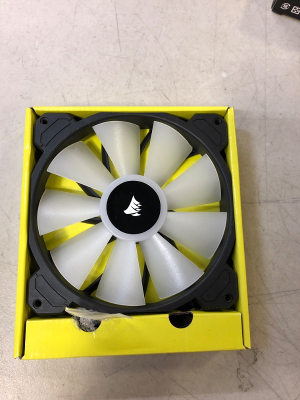 Photo 1 of CORSAIR iCUE SP140 RGB Elite Performance 140mm PWM Single Fan