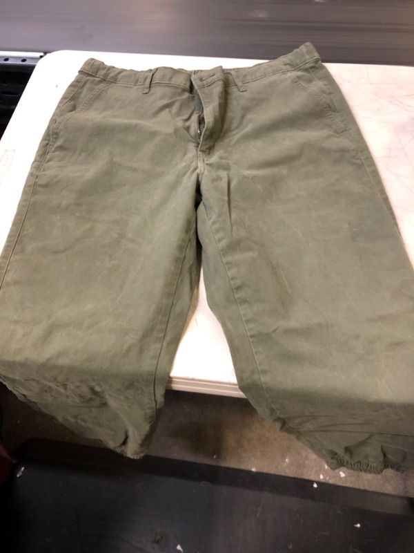 Photo 1 of AMAZON BASICS PANTS OLIVE GREEN LARGE