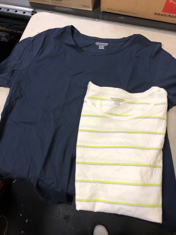 Photo 1 of 2 PCK AMAZON BASICS SHIRTS XL NAVY/WHITE/GREEN