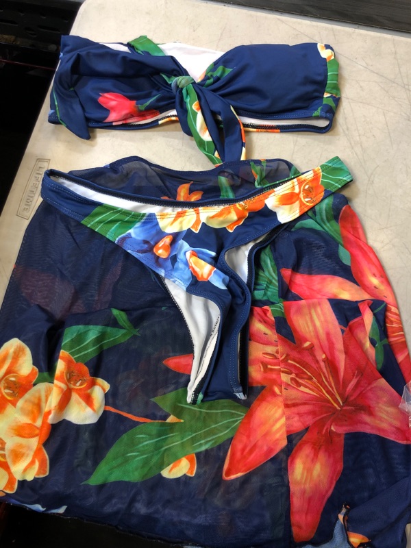 Photo 1 of 3 PCS BATHING SUIT FLORAL BLU E MEDIUM