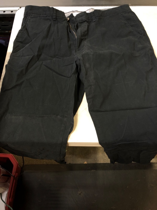 Photo 1 of 38 X 30 AMAZON BASICS PANTS BLACK