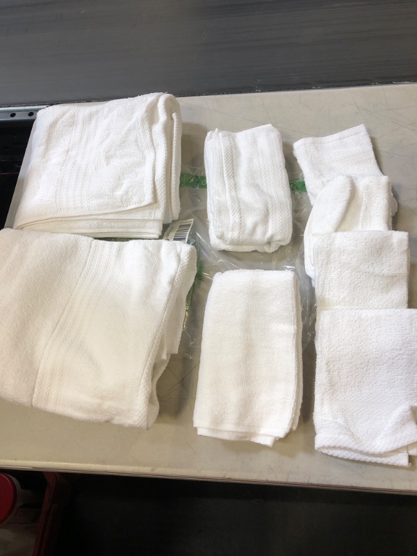 Photo 1 of 7 PCS TOWEL SET WHITE 