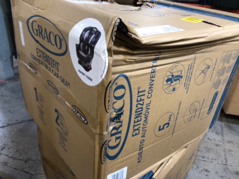 Photo 4 of Graco Extend2Fit Convertible Car Seat | Ride Rear Facing Longer with Extend2Fit, Redmond 2-in-1 Redmond----new damaged box opened for pictures