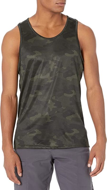 Photo 1 of Amazon Essentials Men's Tech Stretch Tank T-Shirt
SIZE LARGE 