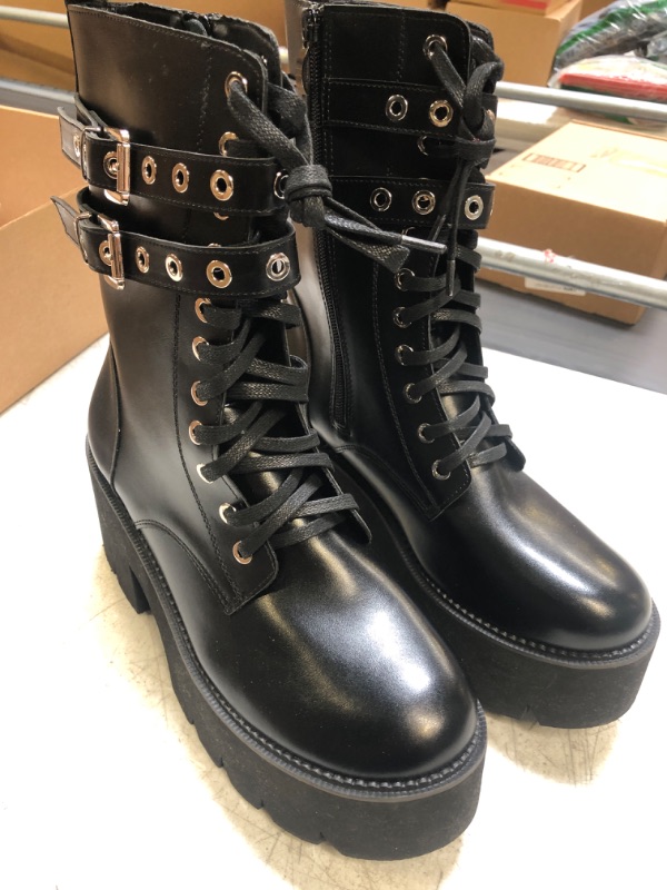 Photo 2 of  Womens' 916 | Ankle Boots | Combat Boots | Lace-up Booties with Inside Zipper
SIZE 11.5