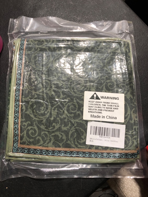 Photo 1 of 100% Cotton Cloth Napkin, Unique Elegant Pattern, 6 Pieces per Pack, Suitable for Wedding, Festival, Dinner Party Daily use. (Green Pattern)