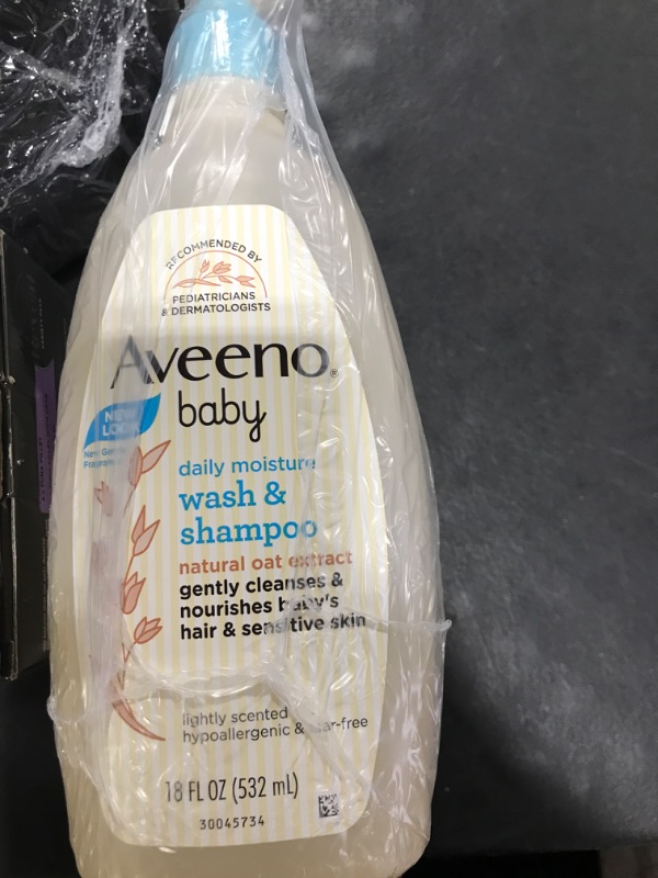 Photo 1 of Aveeno Baby Daily Moisture Gentle Bath Wash & Shampoo with Natural Oat Extract, Hypoallergenic, Tear-Free & Paraben-Free Formula For Sensitive Hair & Skin, Lightly Scented, 18 Fl Oz (Pack of 3)