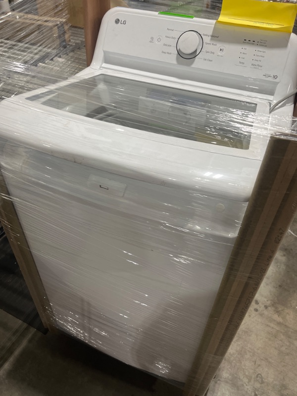 Photo 2 of LG 4.1-cu ft Agitator Top-Load Washer (White)
