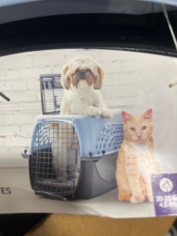 Photo 1 of 10-20LBS PET CARRIER