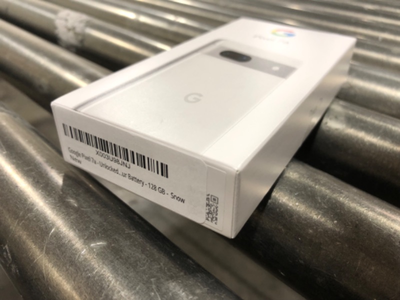 Photo 5 of Google Pixel 7a - Unlocked Android Cell Phone with Wide Angle Lens and 24-Hour Battery - 128 GB -  Snow 