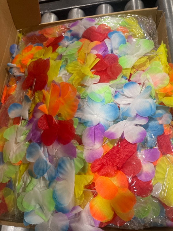Photo 1 of 48 Pcs LED Hawaiian Leis Light Up Flower Leis Necklace Rainbow Flower with LED Lights Luau Leis Flowers Necklaces for Masquerade Beach Wedding Tropical Themed Carnival Party Supplies (Rainbow)