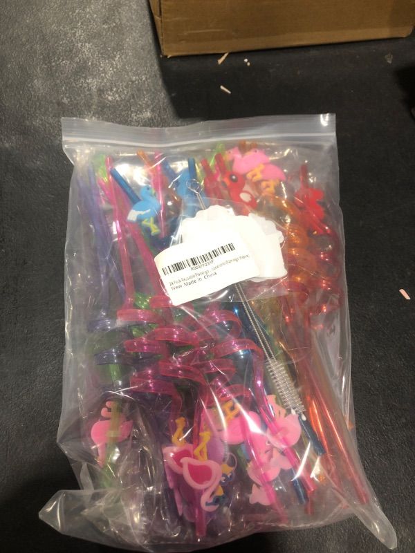 Photo 1 of 24 Pack Reusable Flamingo Straws Decoration Straws Drinking Plastic Straws for Party Favors Birthday Wedding Hawaiian Beach Cocktail Luau Party Decorations (flamingo theme)