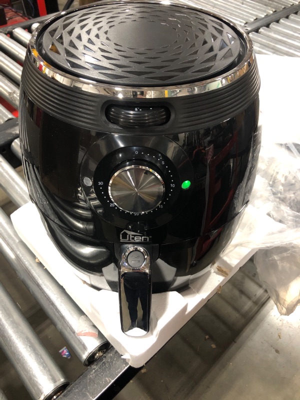 Photo 2 of Air Fryer 5.8QT/5.5L, Uten 1700W AirFryer High-Power Electric Hot Temperature Control & Timer Knob, Non Stick Fry Basket, Dishwasher Safe, Apply to Party, Afternoon Tea, Black 5.8QT/5.5L Air fryer