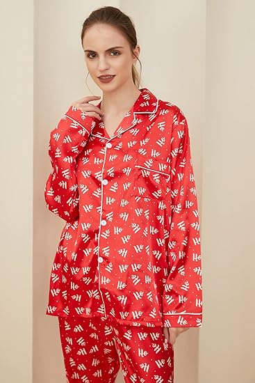 Photo 1 of FENTENG Womens Silky Satin Pajamas Set Long Sleeve Sleepwear Soft Button Down Loungewear Silk Pjs Top with Pants Red size xl / 140