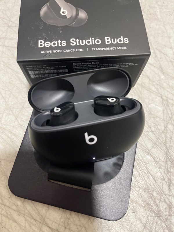 Photo 4 of Beats Studio Buds - True Wireless Noise Cancelling Earbuds - Compatible with Apple & Android, Built-in Microphone, IPX4 Rating, Sweat Resistant Earphones, Class 1 Bluetooth Headphones - Black
OPEN BOX FOR PHOTOS - SEALED - 